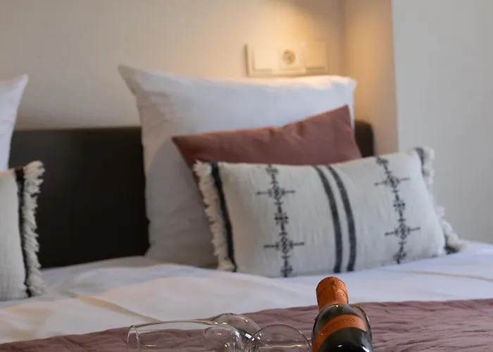 Готель De Heren Valkenburg *